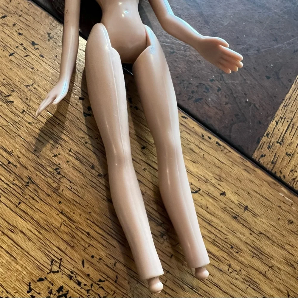 Bratz Yasmin Short Hair--2001